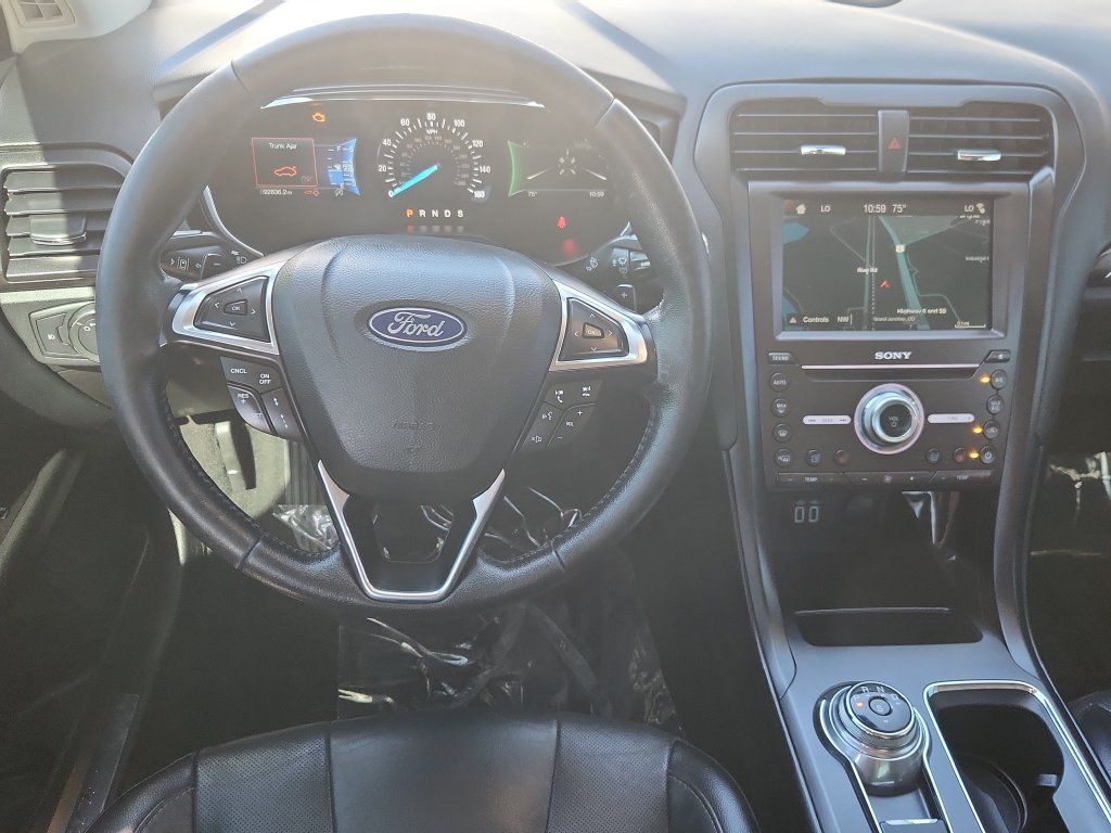 Used 2019 Ford Fusion Titanium FWD image 10