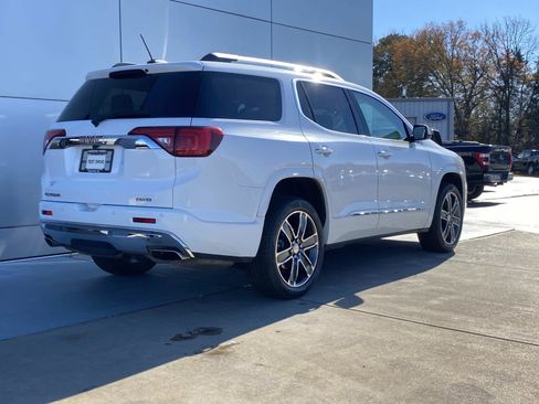 Used 2019 GMC Acadia Denali w/ Technology Package image 4
