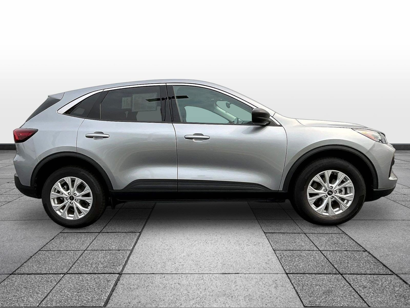 Used 2024 Ford Escape Active AWD/4WD image 4