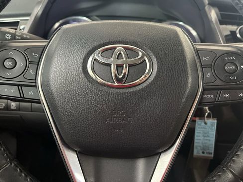 Used 2019 Toyota Camry SE w/ Carpet Mat Package FWD image 58