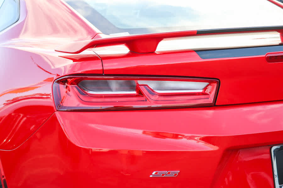 Used 2016 Chevrolet Camaro SS RWD image 7
