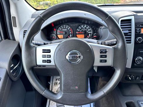 Used 2014 Nissan Xterra X image 22