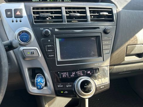 Used 2014 Toyota Prius V Three FWD image 26