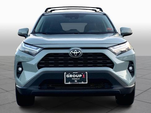 Used 2023 Toyota RAV4 XLE Premium image 4