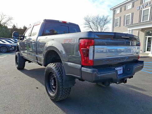 Certified 2018 Ford F250 Platinum w/ Platinum Ultimate Package image 7