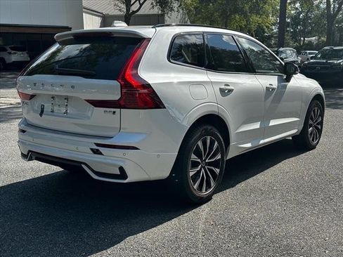 New 2025 Volvo XC60 B5 Plus w/ Climate Package image 4