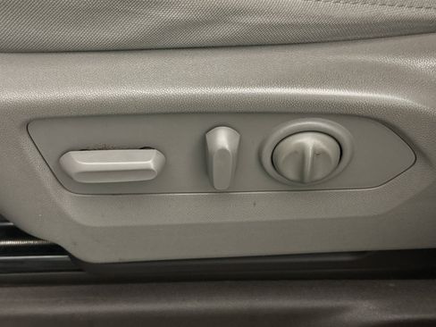 Used 2020 Chevrolet Silverado 1500 LT w/ Convenience Package image 13