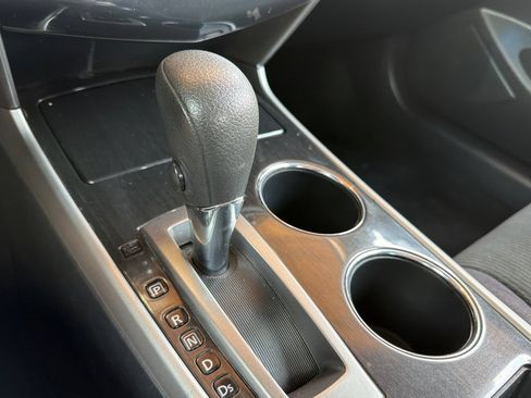 Used 2013 Nissan Altima 2.5 S FWD image 21
