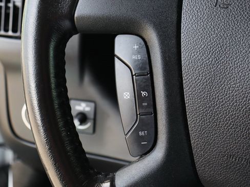 Used 2022 Chevrolet Express 2500 w/ Communications Package image 25