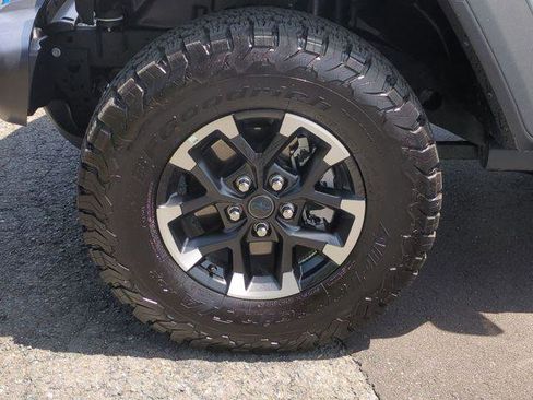 Certified 2025 Jeep Wrangler Unlimited Rubicon 4xe w/ Convenience Group AWD/4WD image 24
