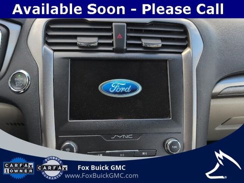 Used 2020 Ford Fusion SE image 11