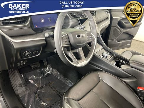 Used 2024 Jeep Grand Cherokee L Limited w/ Luxury Tech Group II image 11