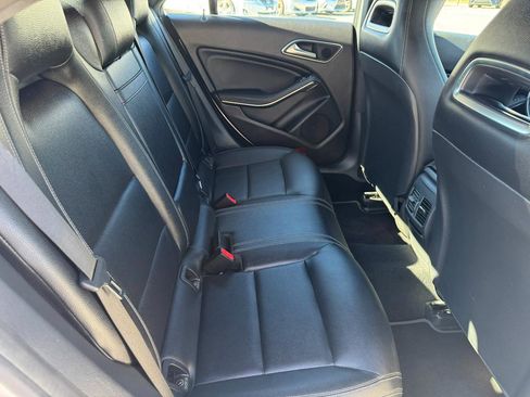 Used 2019 Mercedes-Benz CLA 250 4dr Sdn CLA 250 FWD image 25