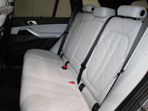 Used 2026 BMW X5 sDrive40i RWD image 17