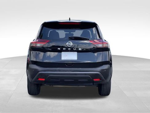 Used 2021 Nissan Rogue S FWD image 4