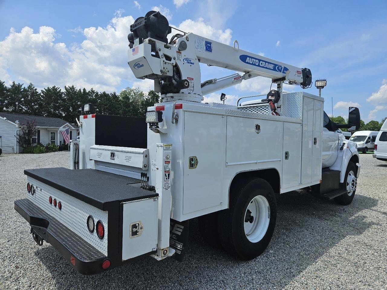 Used 2022 Ford F650 2WD Regular Cab Super Duty image 7
