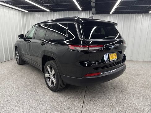 Used 2021 Jeep Grand Cherokee L Limited AWD/4WD image 4