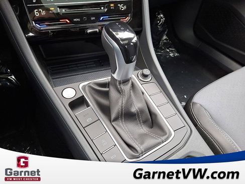 New 2026 Volkswagen Jetta SE image 7