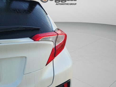 Used 2020 Toyota C-HR LE image 21