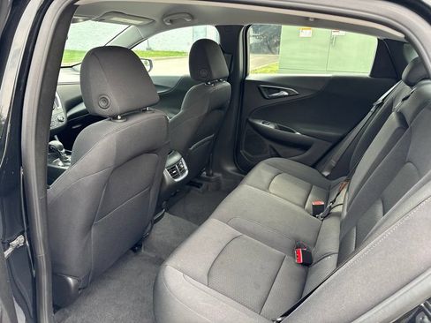 Used 2025 Chevrolet Malibu LT FWD image 19
