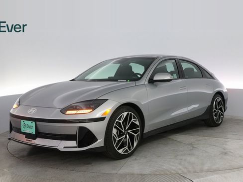 Used 2024 Hyundai Ioniq 6 Limited image 2