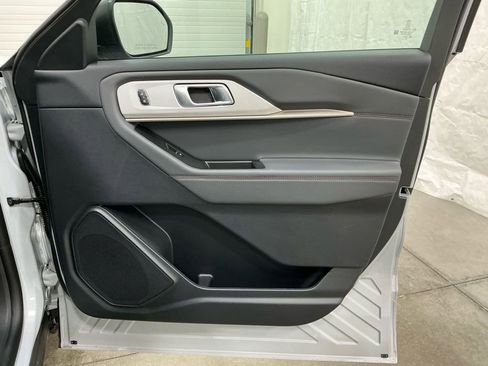 New 2026 Ford Explorer Active w/ Active Comfort Package image 39