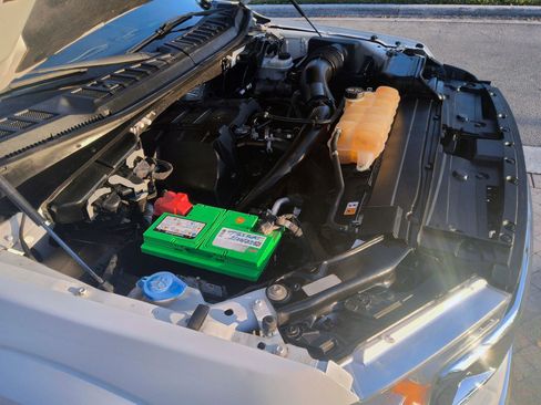 Used 2018 Ford F150 XLT w/ XTR Package image 38