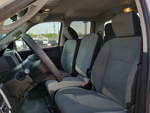 Used 2021 RAM 1500 Tradesman w/ Chrome Appearance Group image 11