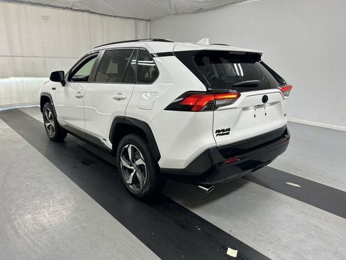 Used 2023 Toyota RAV4 SE w/ Weather & Moonroof Package AWD/4WD image 7