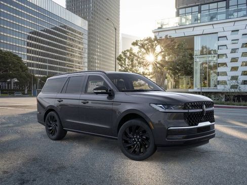 New 2026 Lincoln Navigator Reserve w/ Jet Appearance Package AWD/4WD image 7