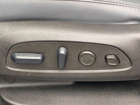 Used 2024 Buick Enclave Premium image 14