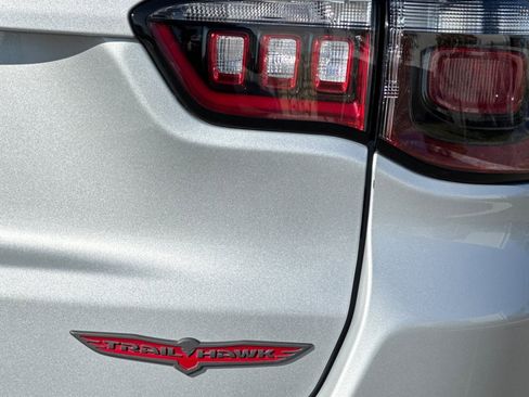 Used 2024 Jeep Compass Trailhawk image 33