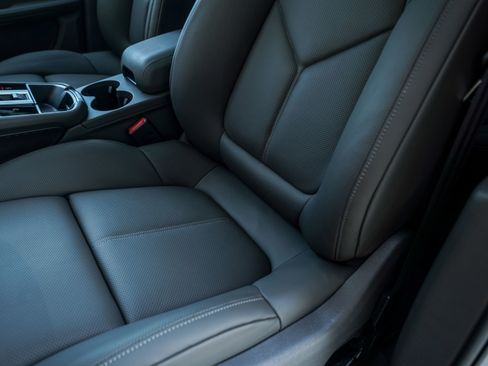 New 2026 Porsche Macan image 23