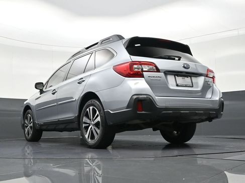 Used 2019 Subaru Outback 3.6R Limited image 29