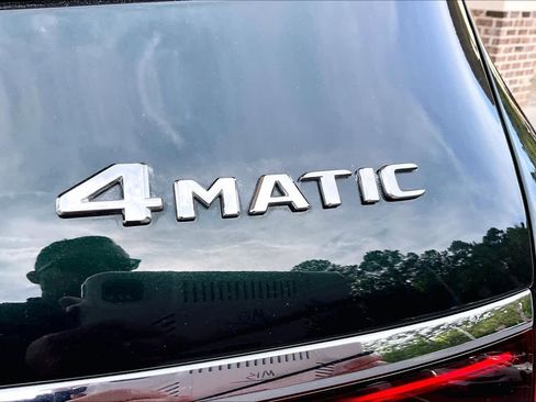 Used 2022 Mercedes-Benz GLS 450 4MATIC image 10