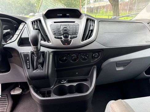 Used 2015 Ford Transit 350 XLT RWD image 19