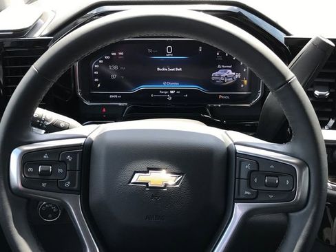 Certified 2024 Chevrolet Silverado 1500 LT AWD/4WD image 8