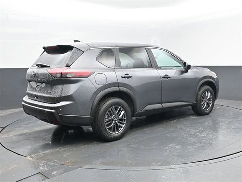 Used 2024 Nissan Rogue S image 20