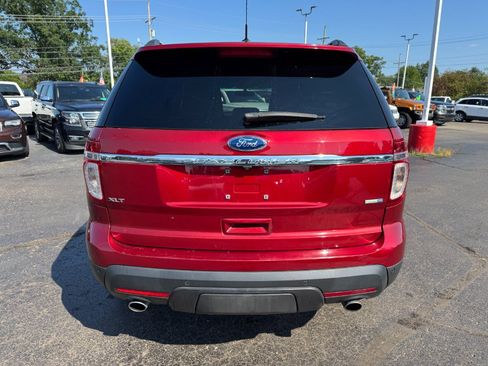 Used 2014 Ford Explorer XLT w/ Equipment Group 202A AWD/4WD image 4