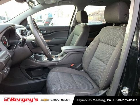 Certified 2021 GMC Acadia SLE w/ Driver Convenience Package image 16