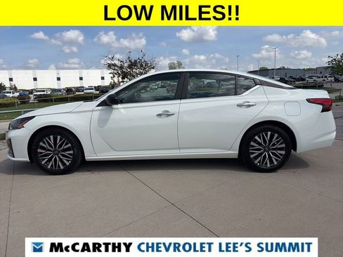 Used 2025 Nissan Altima 2.5 SV image 5
