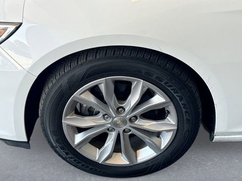 Used 2023 Chevrolet Malibu LT image 10