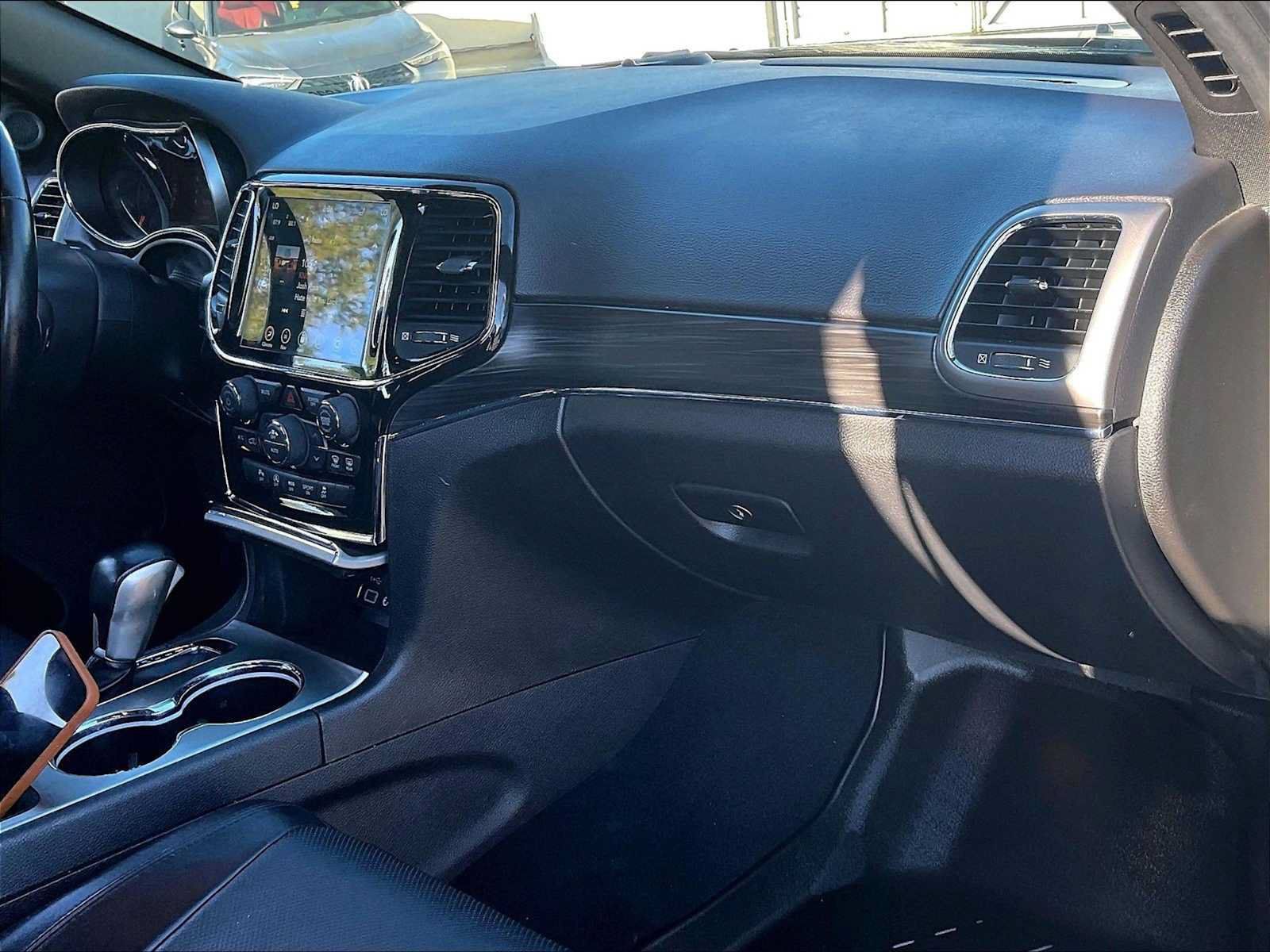 Used 2021 Jeep Grand Cherokee Limited w/ Luxury Group II RWD image 17