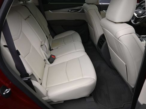 Used 2021 Cadillac XT5 Premium Luxury AWD/4WD image 10