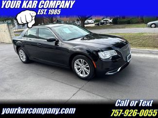 Used 2017 Chrysler 300 Limited RWD video 1