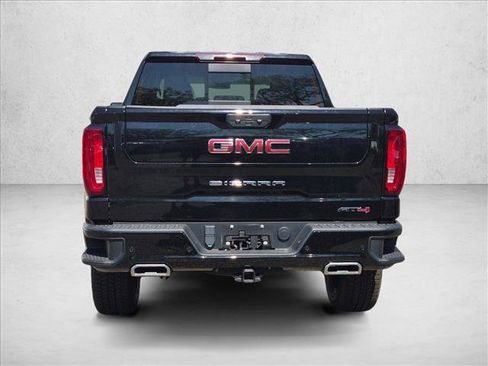 Used 2023 GMC Sierra 1500 AT4 w/ AT4 Premium Package AWD/4WD image 6