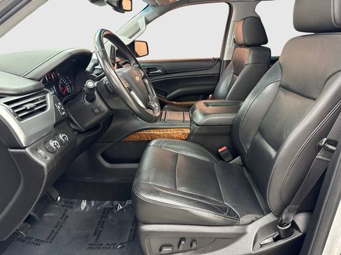 Used 2018 Chevrolet Tahoe Premier AWD/4WD image 17