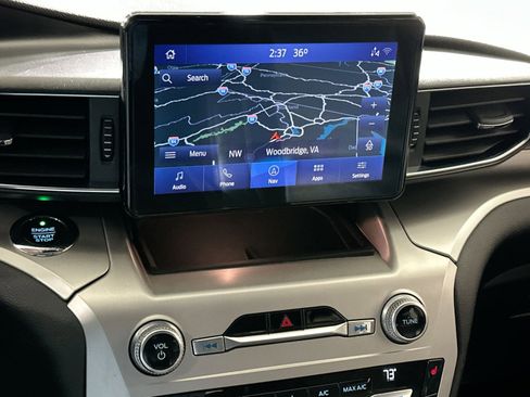 Used 2021 Ford Explorer XLT w/ Equipment Group 202A image 25