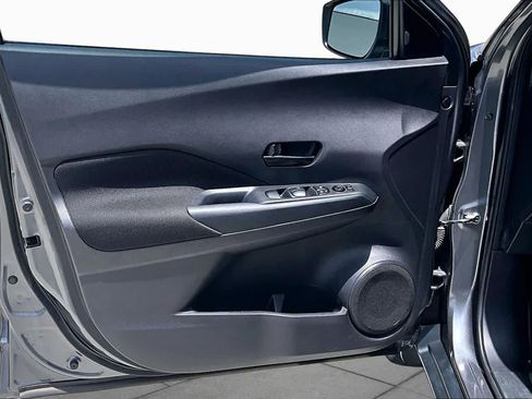 Used 2021 Nissan Kicks S FWD image 21