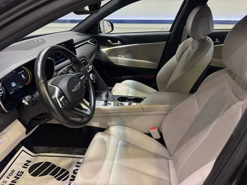 Used 2023 Genesis G70 2.0T image 22
